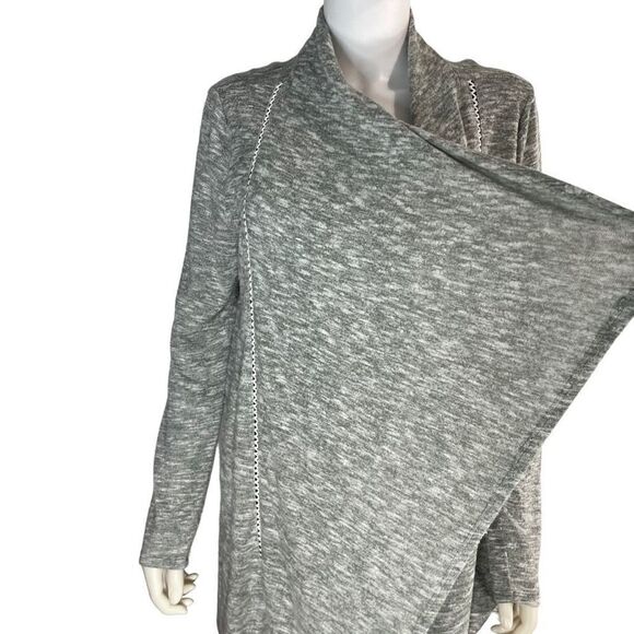 Verve Ami Women’s Medium Gray Open Front Tiered Cardigan Sweater Cape - Picture 3 of 7